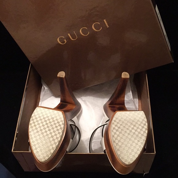 GUCCI PLATFORM WRAPS BRAND NEW - Picture 9 of 10